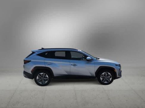 Used 2025 Hyundai Tucson SEL FWD image 9