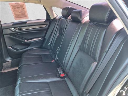Used 2021 Honda Accord Touring image 18