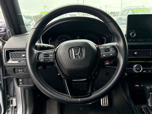 Used 2023 Honda Civic Sport image 14