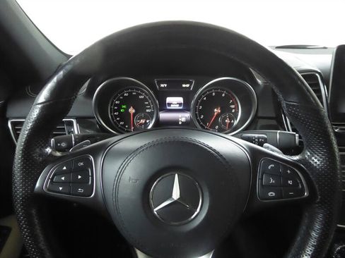 Used 2017 Mercedes-Benz GLS 450 4MATIC w/ Premium Package image 10