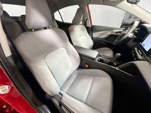 Used 2025 Toyota Camry LE FWD image 30