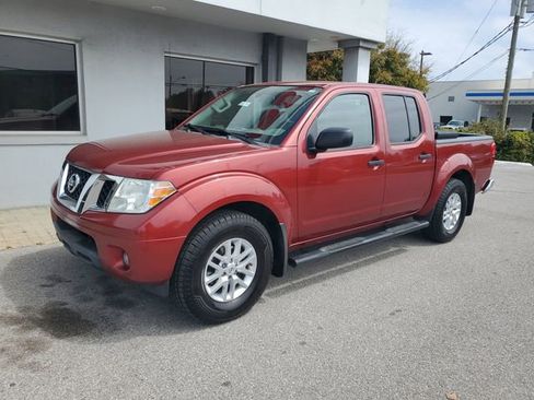 Used 2019 Nissan Frontier SV w/ Value Truck Package image 12