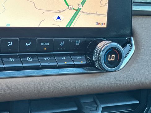 Used 2023 GMC Canyon AT4 w/ AT4 Premium Package image 28