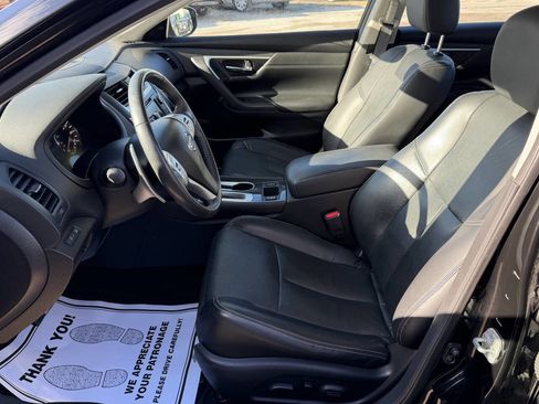 Used 2016 Nissan Altima 3.5 SL w/ 3.5 Technology Package image 10