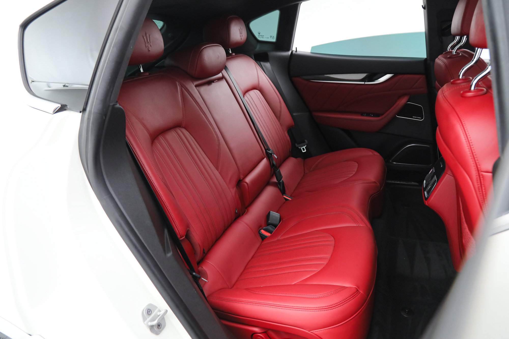 Used 2023 Maserati Levante GT AWD/4WD image 13