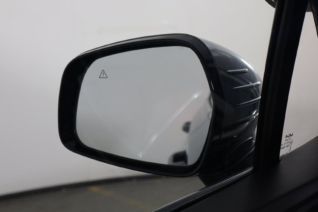 Used 2024 Kia Sorento LX FWD image 36