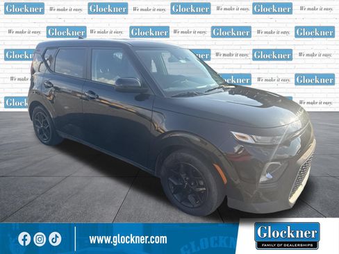 Used 2022 Kia Soul LX w/ Technology Package FWD image 4