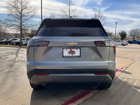 Used 2025 Chevrolet Equinox LT image 7