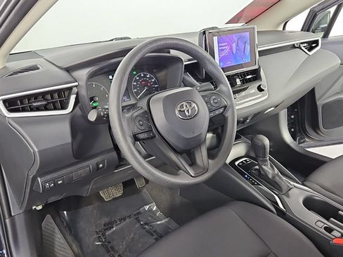 Used 2024 Toyota Corolla LE w/ LE Convenience Package FWD image 30