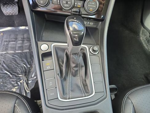 Used 2024 Volkswagen Jetta SE image 21