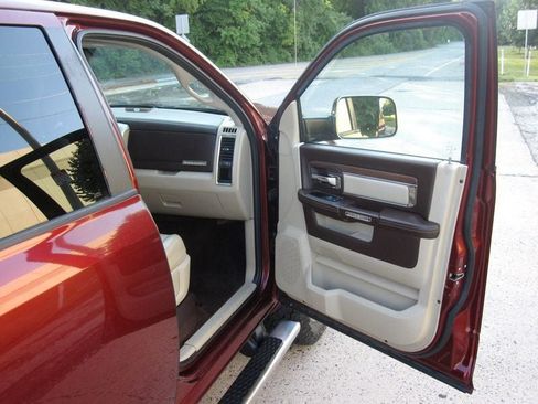 Used 2016 RAM 2500 Laramie w/ Convenience Group AWD/4WD image 26