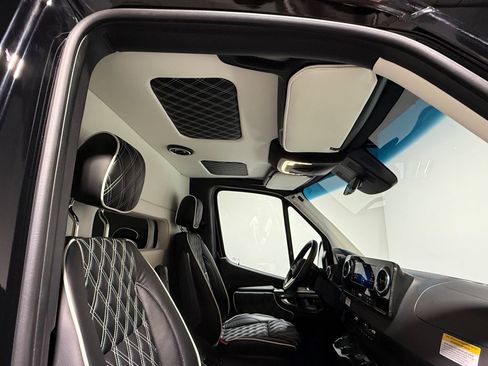 Used 2022 Mercedes-Benz Sprinter 3500 image 57
