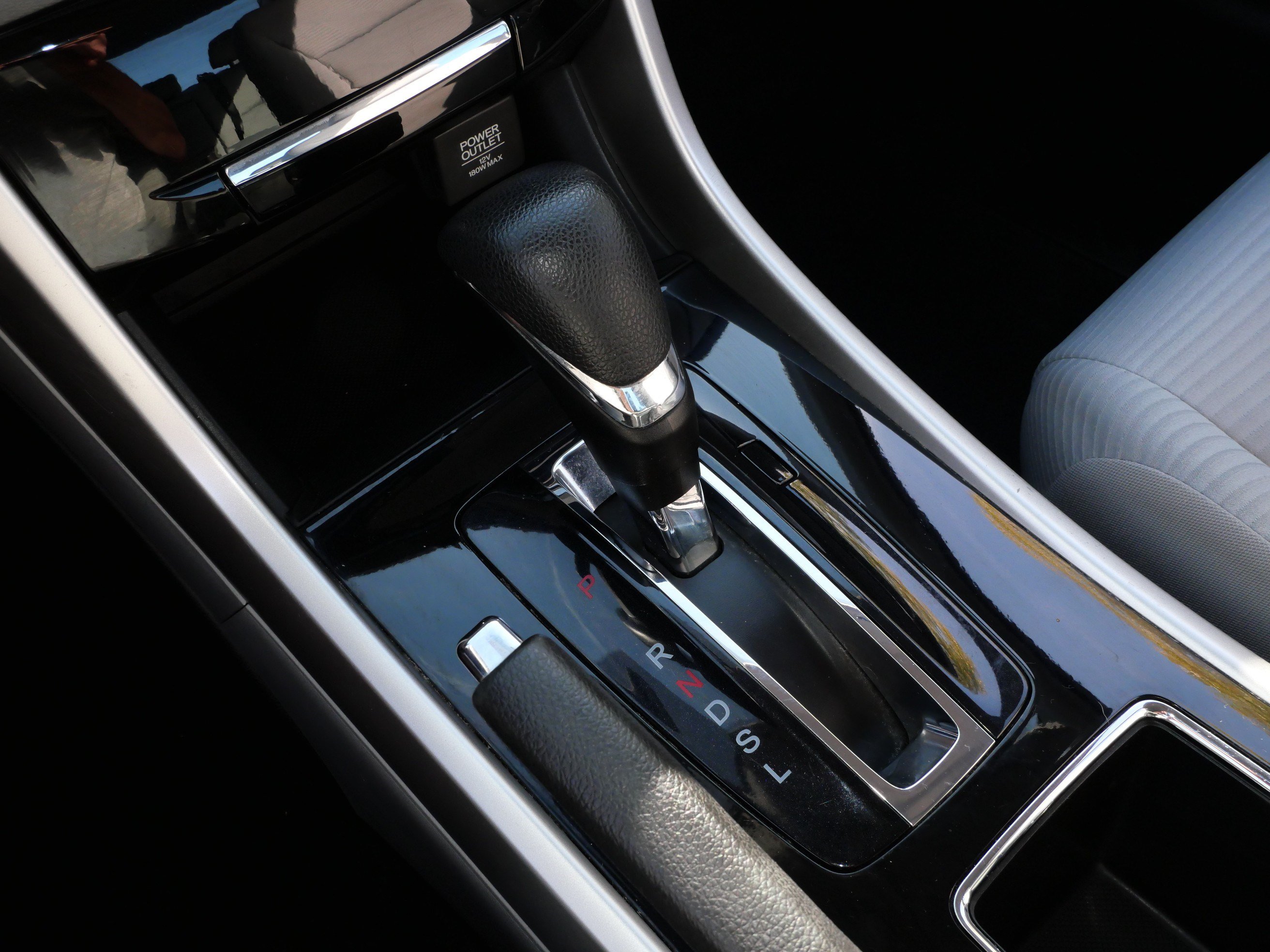Used 2016 Honda Accord LX image 25