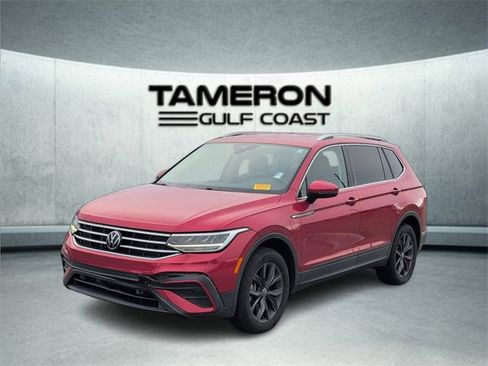 Used 2022 Volkswagen Tiguan SE image 1
