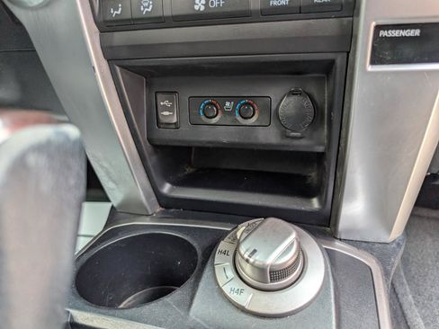Used 2014 Toyota 4Runner Limited AWD/4WD image 24