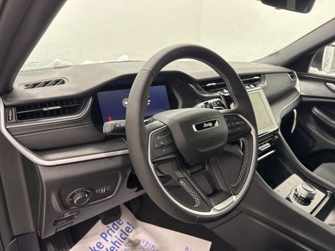 New 2026 Jeep Grand Cherokee L Laredo AWD/4WD image 22