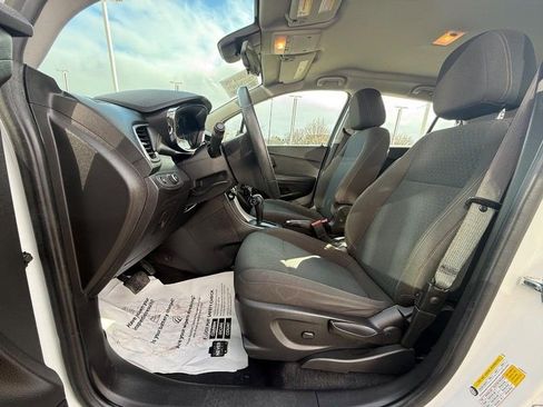 Used 2018 Chevrolet Trax LS image 22