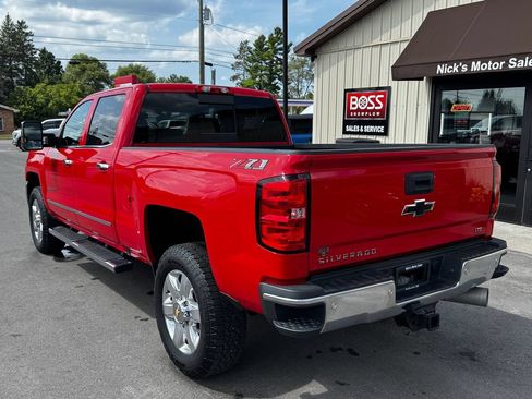 Used 2019 Chevrolet Silverado 2500 LTZ w/ LTZ Plus Package AWD/4WD image 4