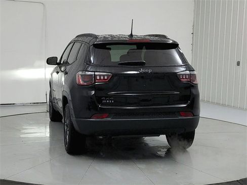 New 2026 Jeep Compass Latitude image 6