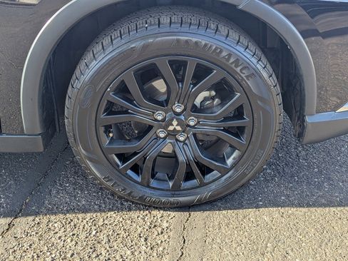 Used 2018 Mitsubishi Outlander LE image 10