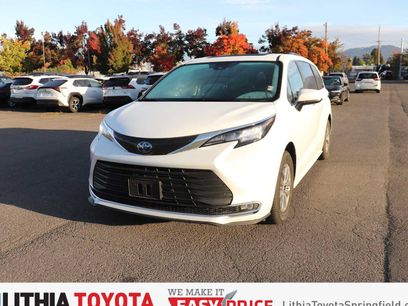 Certified 2023 Toyota Sienna XLE