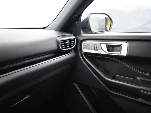 Used 2020 Ford Explorer ST image 17