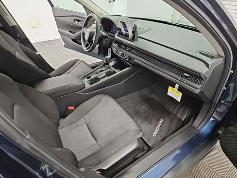 Used 2025 Honda Accord SE image 35