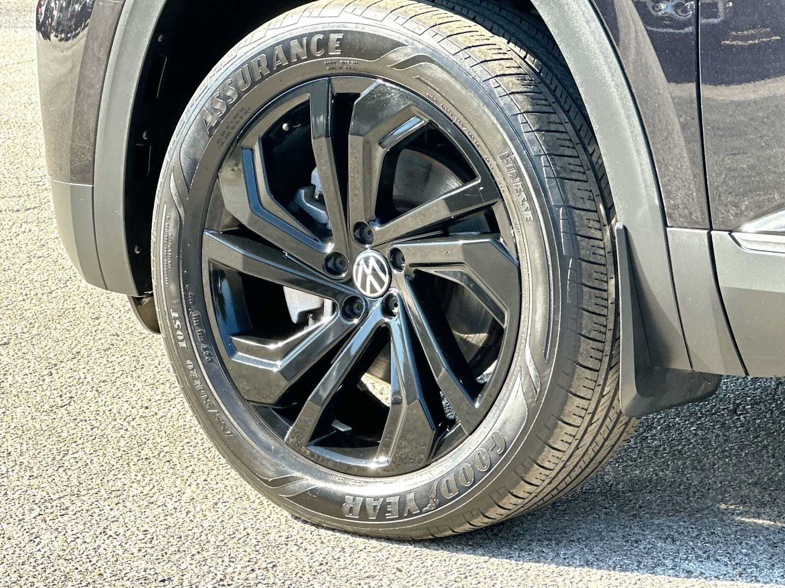 Used 2022 Volkswagen Atlas SE w/ Panoramic Sunroof Package AWD/4WD image 11