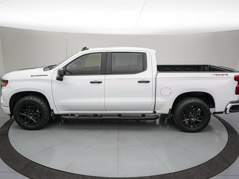 Used 2023 Chevrolet Silverado 1500 Custom w/ Rally Edition AWD/4WD image 8