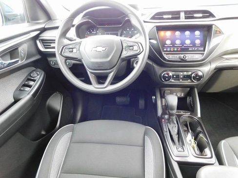 Used 2023 Chevrolet TrailBlazer LT w/ Convenience Package image 16