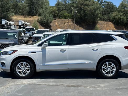 Used 2018 Buick Enclave Essence AWD/4WD image 7