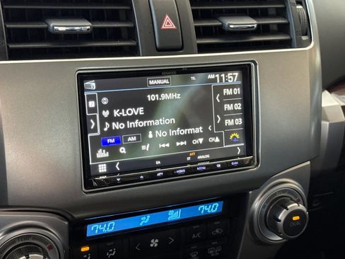Used 2014 Toyota 4Runner Limited AWD/4WD image 18