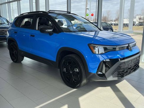 New 2025 Volkswagen Taos SE AWD/4WD image 5