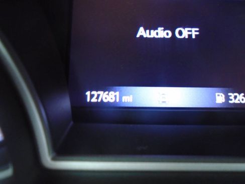 Used 2019 Nissan Pathfinder S FWD image 7