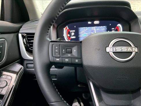 Used 2026 Nissan Rogue Platinum AWD/4WD image 20