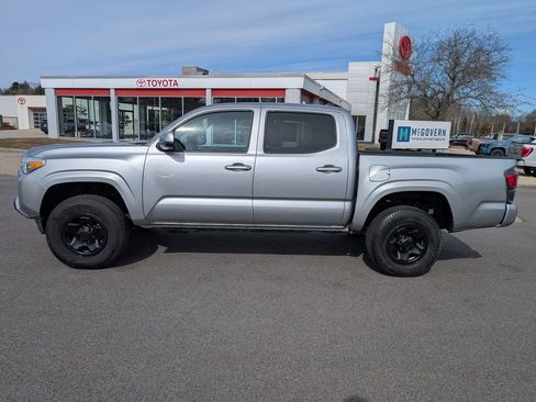 Used 2023 Toyota Tacoma SR AWD/4WD image 2