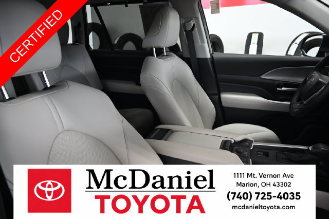 Certified 2026 Toyota Grand Highlander AWD image 9
