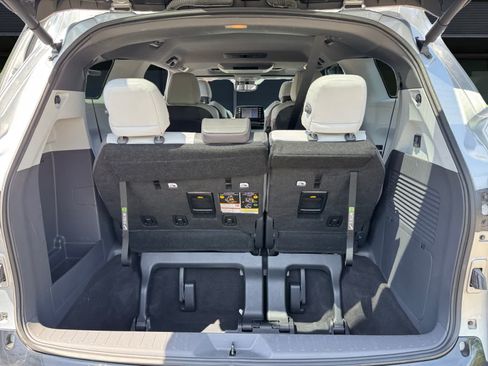 Used 2023 Toyota Sienna XSE w/ XSE Plus Package AWD/4WD image 12