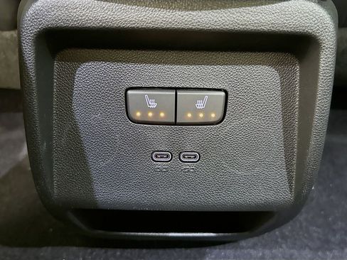 New 2026 Chevrolet Equinox EV LT image 25