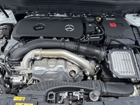 Used 2024 Mercedes-Benz GLB 250 image 36