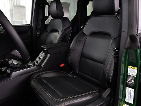 New 2025 Ford Bronco Badlands w/ Sasquatch Package image 28