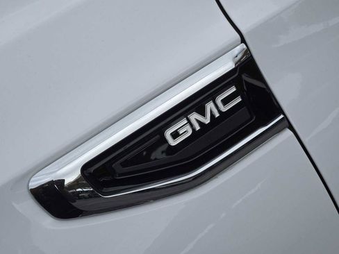 Used 2021 GMC Yukon SLT w/ SLT Luxury Plus Package image 10