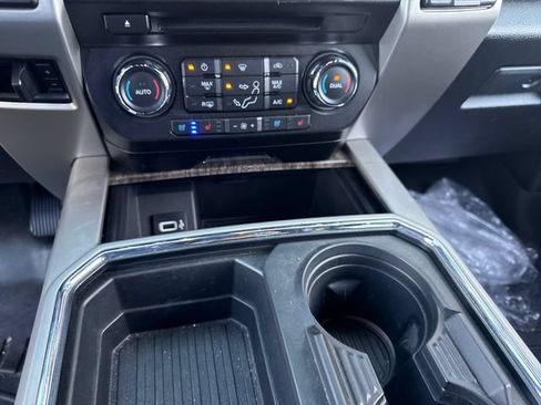 Used 2017 Ford F350 Lariat w/ Lariat Ultimate Package AWD/4WD image 17