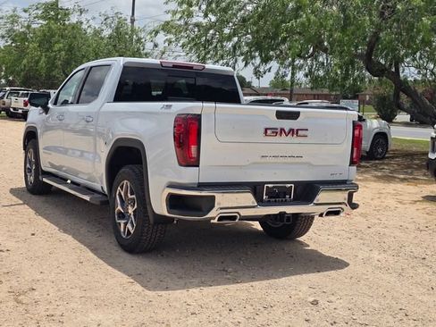 New 2026 GMC Sierra 1500 SLT AWD/4WD image 7