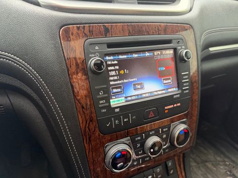 Used 2014 Chevrolet Traverse LT image 13