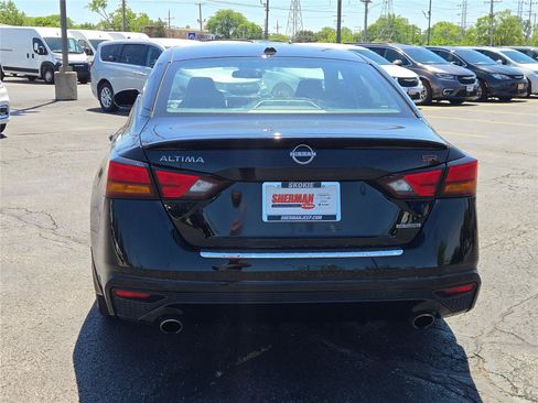 Used 2023 Nissan Altima 2.0 SR FWD image 15
