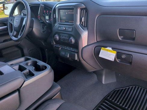 New 2026 Chevrolet Silverado 1500 Custom Trail Boss w/ LPO, Dark Essentials Package AWD/4WD image 27