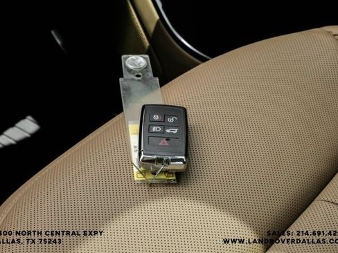 New 2026 Land Rover Range Rover SE AWD/4WD image 58