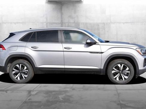 New 2026 Volkswagen Atlas Cross Sport SE image 5