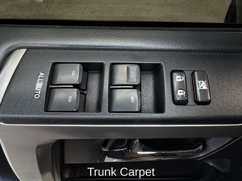 Used 2021 Toyota 4Runner SR5 AWD/4WD image 10
